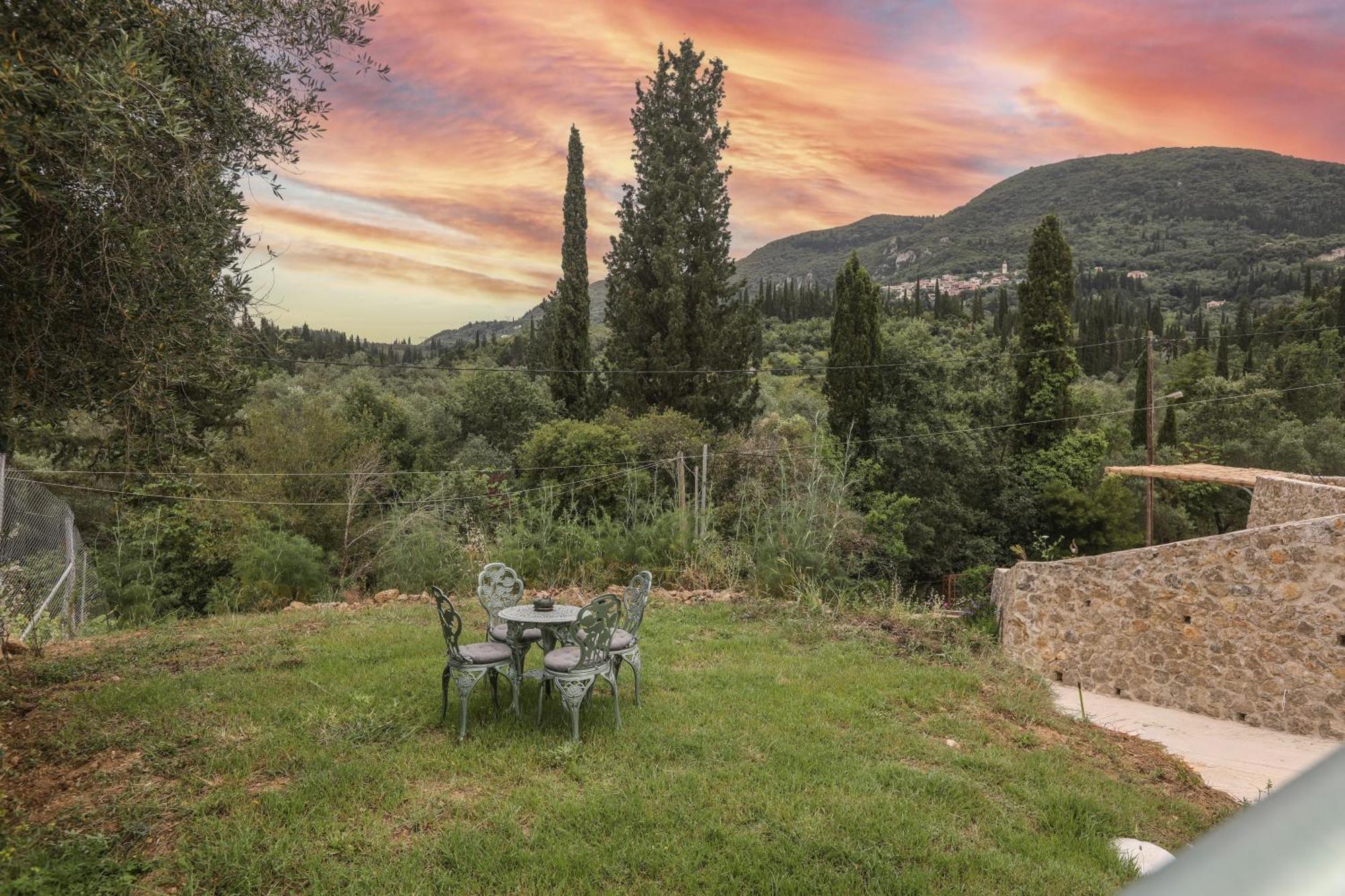 Martzon House Corfu Apartment Kynopiastai
